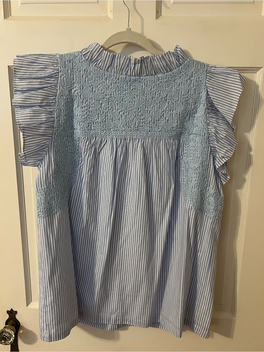J Marie Charleston Ruffle Neck Top - Picture 2 of 3